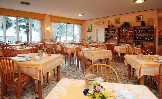 Susy 3* Limone sul Garda